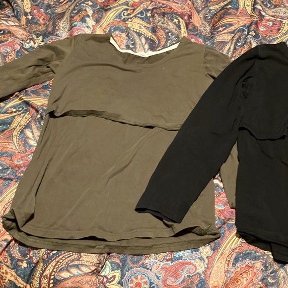 Nursing long sleeve lot - Picture 3 of 8